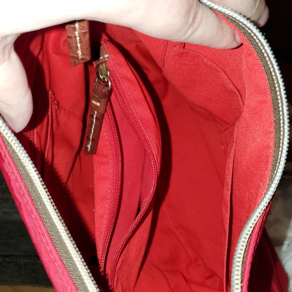 EUC Dooney&Bourke Red Red Nylon Hobo Shoulder bag - Picture 7 of 12